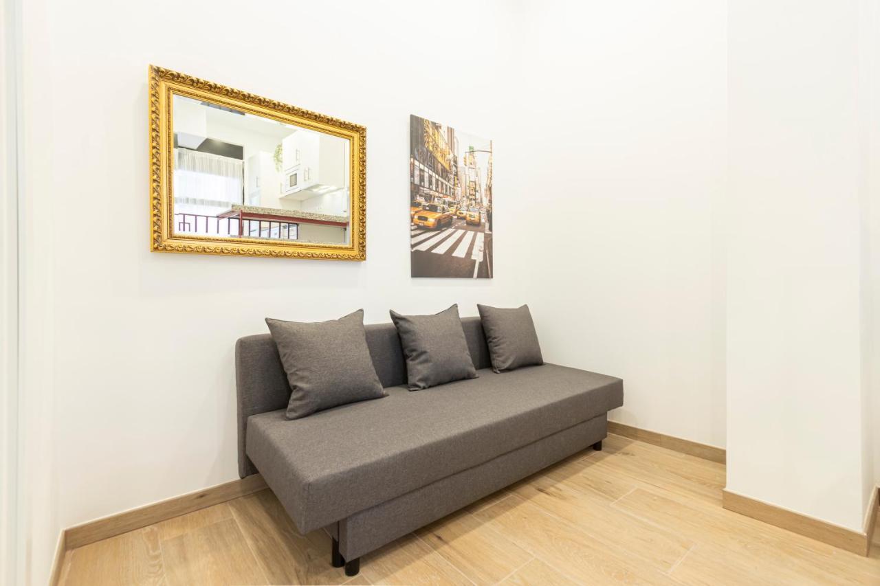 Luciente Apartment มาดริด ภายนอก รูปภาพ